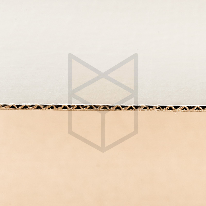 Гофрокартон 630х745 т22 МГК белый